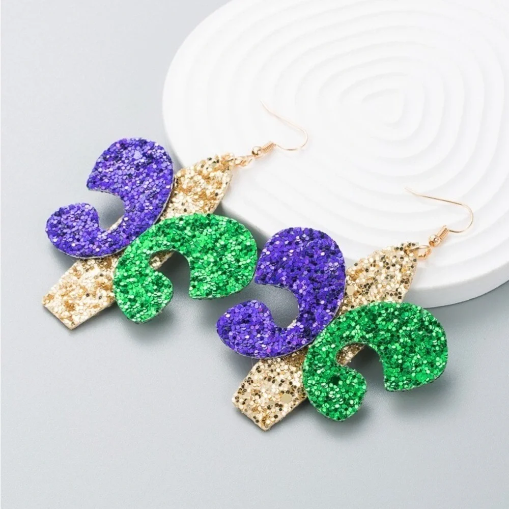 Sparkle and Shine at Mardi Gras: Fleur De Lis Glitter Earrings Extravaganza!